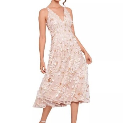 NWT Xscape Womens Gold Metallic 3D Floral Appliqu Evening Gown Dress SIZE  2 | eBay