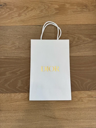 Grand sac cadeau shopping Christian Dior blanc texture galet avec accents logo doré
