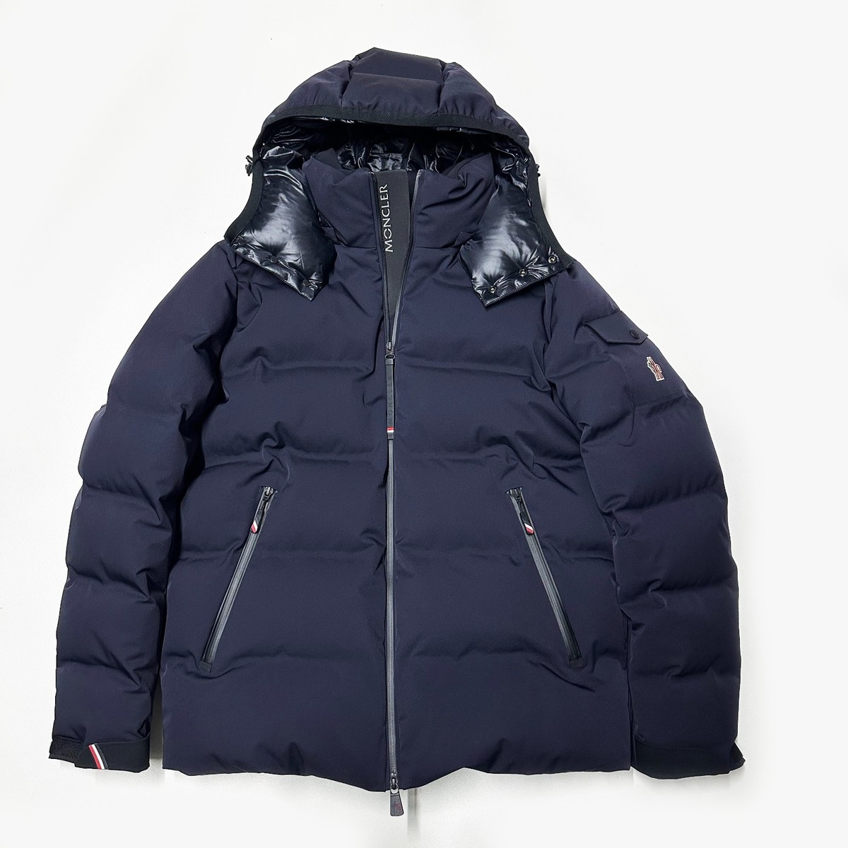 MONCLER MONTGETECH SIZE XL X-LARGE MENS JACKET MENS PUFFER