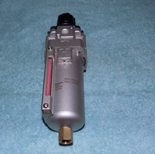 New SMC AW40-N02-8JZ Filter Regulator 1/4" NPT