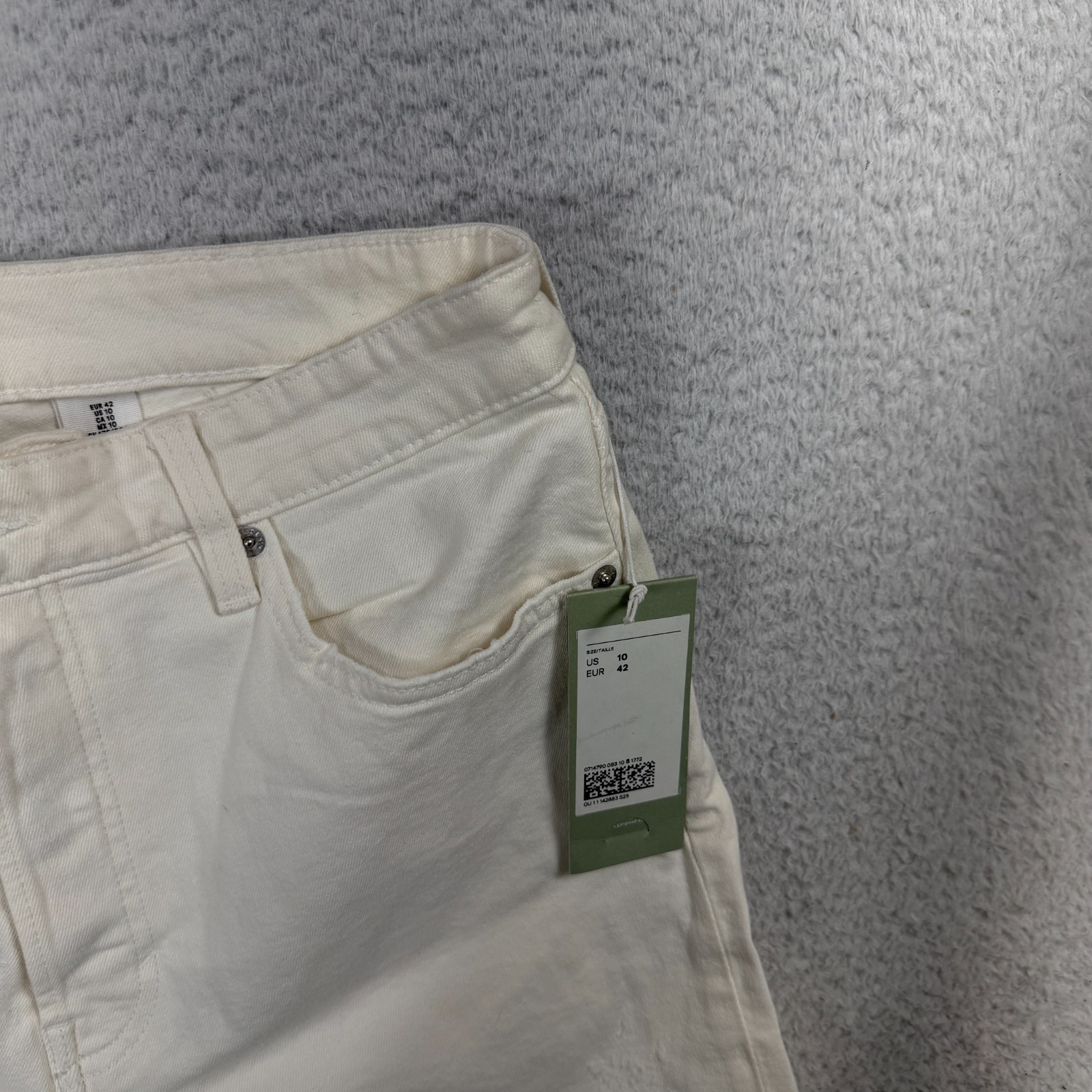 H&M Mom Jeans Womens Ultra High Egg White Denim 10 (31x28) NWT Button Fly Flex thumbnail 4
