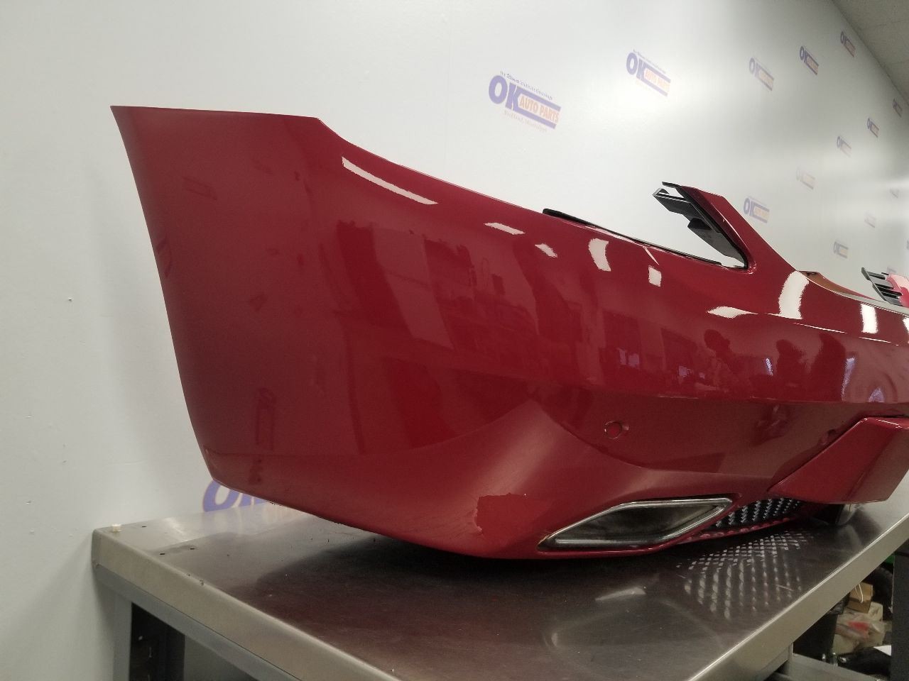 11 MERCEDES BENZ SLS AMG C197 COMPLETE REAR BUMPER ASSEMBLY