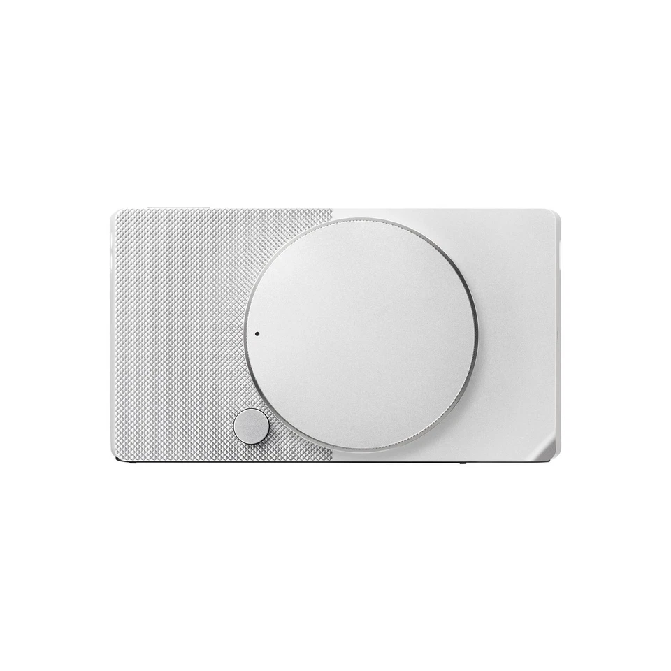 Sigma bf Full Frame Mirrorless Digital Camera Body - Silver - Image 2 of 4