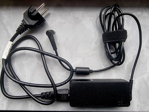 Original Lenovo 65 W, 20 V, 3.25A AC Adapter Laptop Netzteil - Wie neu