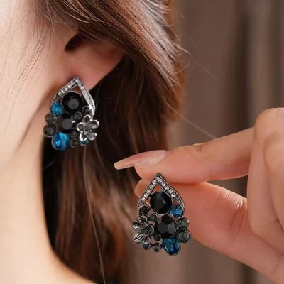 French Retro Square Earrings, Metal Enamel 3D Art Design, Light Luxury Niche...