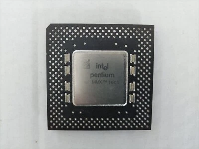 1 X CPU Intel Pentium Black Fibre GOLD Computerschrott , PC Schrott Recycling - Bild 1 von 2