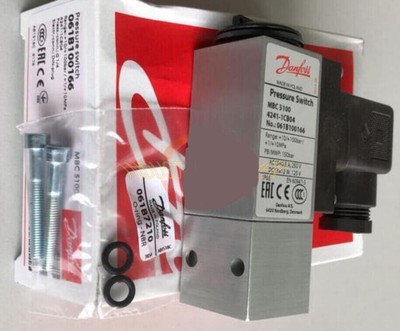 One New Danfoss 061B100166 Pressure switch