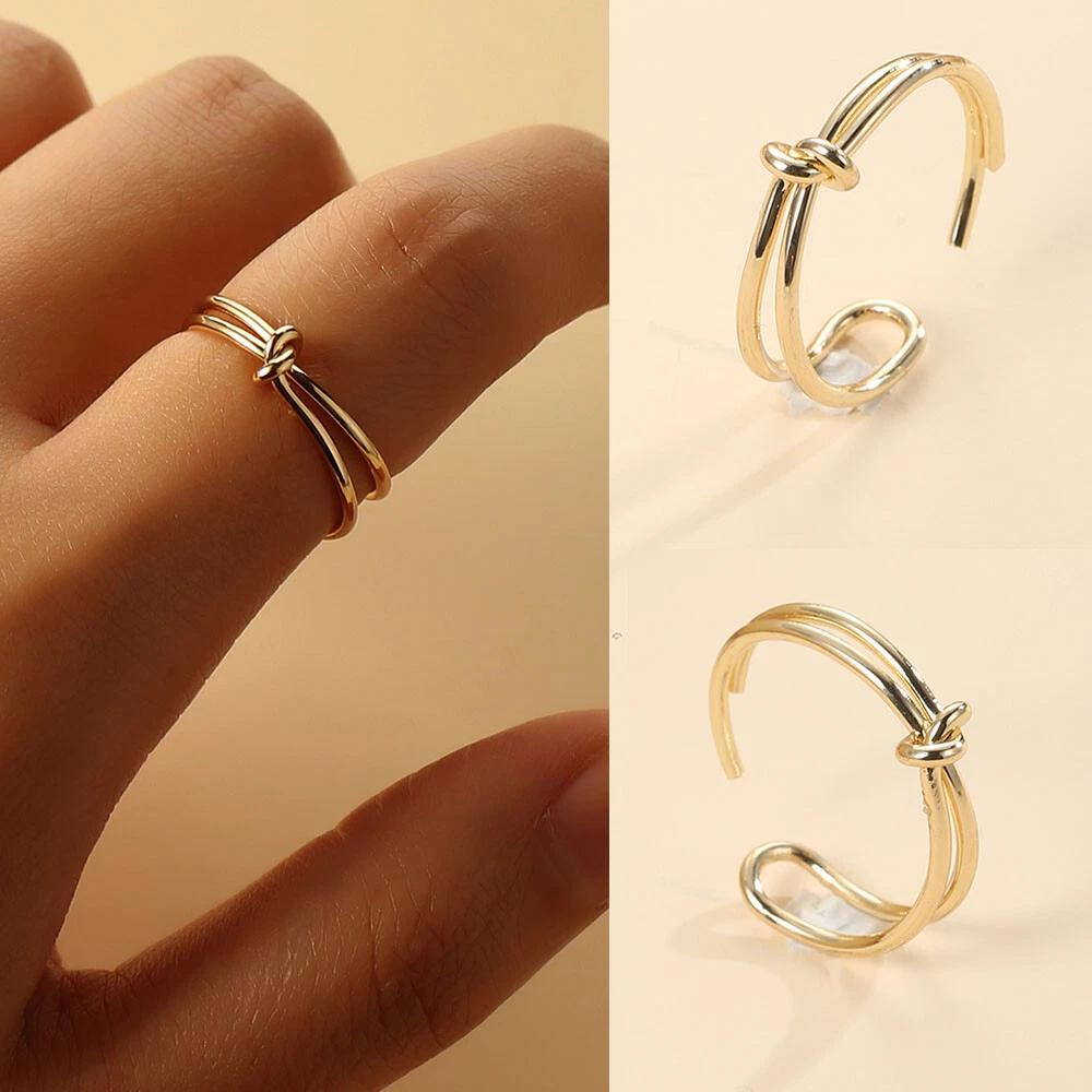 Share more than 82 gold ring in first finger vova.edu.vn