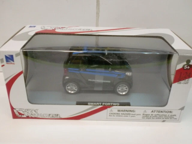 NEW RAY 1/24 - SMART FORTWO - POLIZIA PENITENZIARIA - Immagine 2 di 2