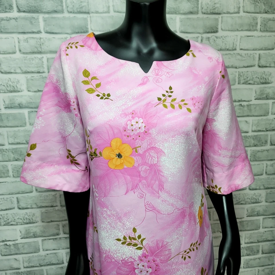 Vintage 70s 80s Made in Hawaii Tropical Floral Pink Muumuu Maxi Dress Tiki Luau - Image 3 of 4