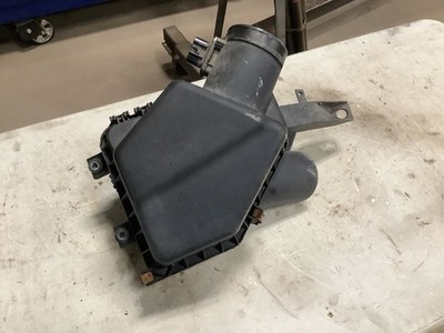 Air Cleaner 2.2L Without California Emissions Fits 05-08 COBALT 324101
