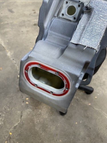 2021 2022 2023 Aprilia Tuono V4 1100 Gas Petrol Tank fuel Tank:  MINT CONDITION - Picture 12 of 13