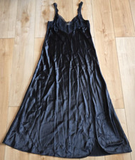 Vintage Victoria's Secret Gold Label Long Second Skin Satin Black Nightgown sz M