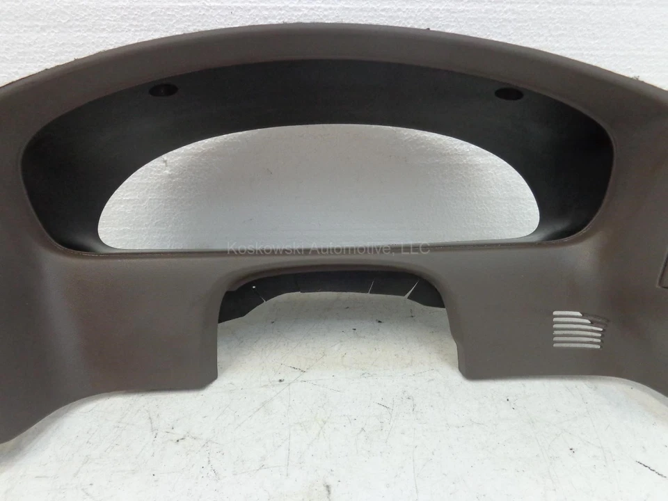 Отделочная панель спидометра приборной панели Mercury Villager 99 коричневая 00 01 02 - Изображение 3 из 4