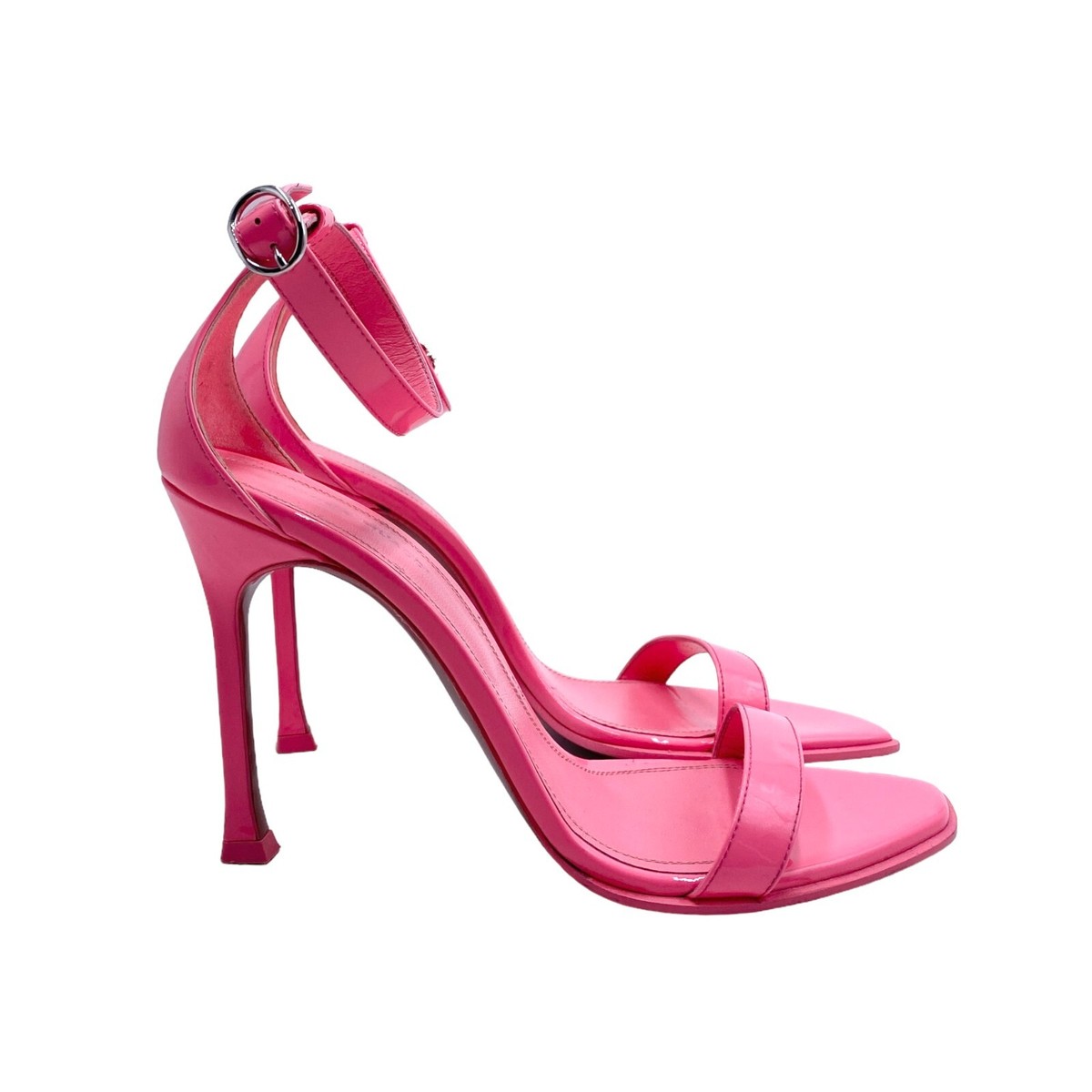 【関税込み】Amina Muaddi ピンク Kim ヒールサンダル Amina Muaddi Kim Pink Leather Heels WAS£630 Sandals Shoes