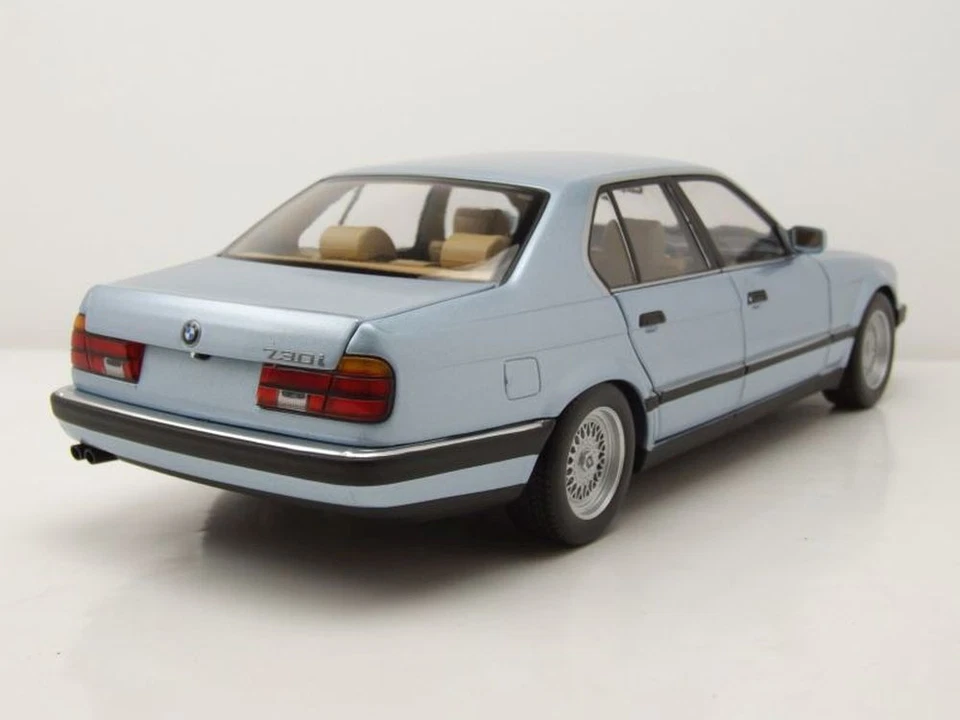 BMW 7 Serie 730I E32 1986 Blu Chiaro Metallizzato Modellino 1:18 Minichamps - Immagine 2 di 4