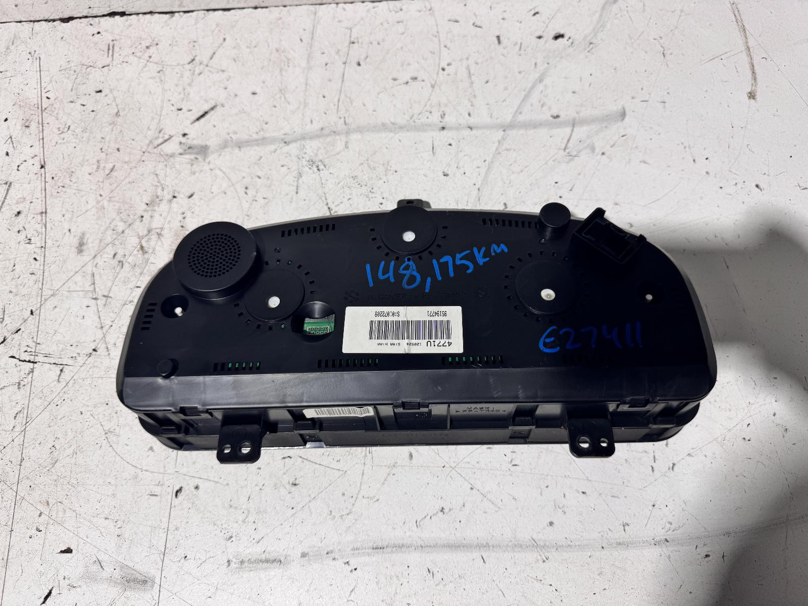 Holden Captiva Instrument Cluster CG 01/2011-06/2018 - thumbnail 2
