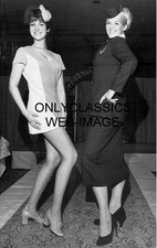 PSA AIRLINES STEWARDESS MOD UNIFORM FASHION 8X10 PHOTO AVIATION MINISKIRT PINUP