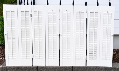 Vintage Wooden Interior 2-Panel Plantation Window Shutters 28” X 23”
