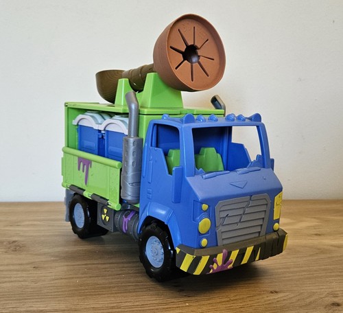 Flush Force Series 2 Potty Wagon Playset - Picture 2 of 4