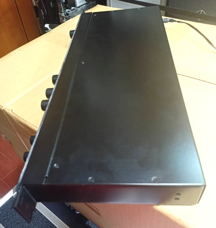 Rocktron Blue Thunder Bass Rack Multi Effect Processor Preamp - Image 2 of 4