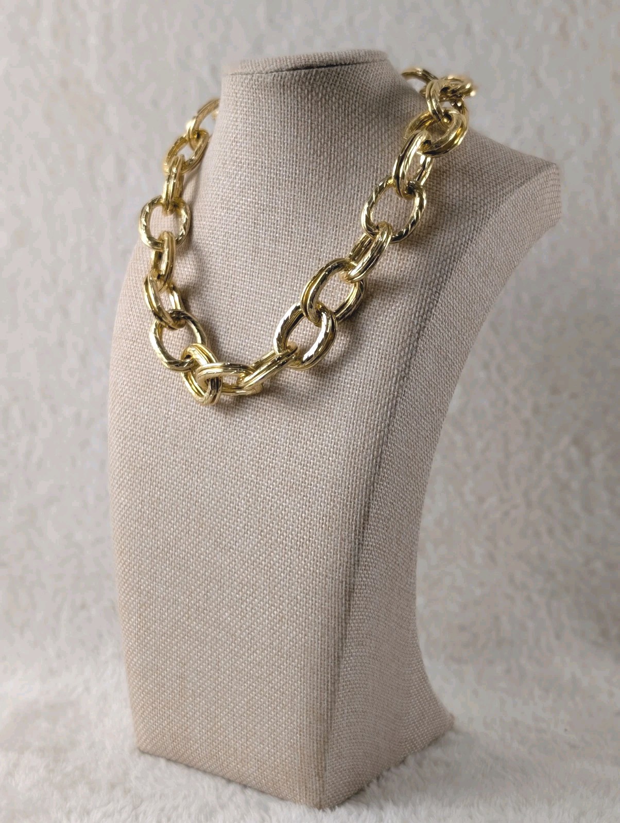 Chunky Gold Tone Oval Link Chain Necklace Modern Statement Collar