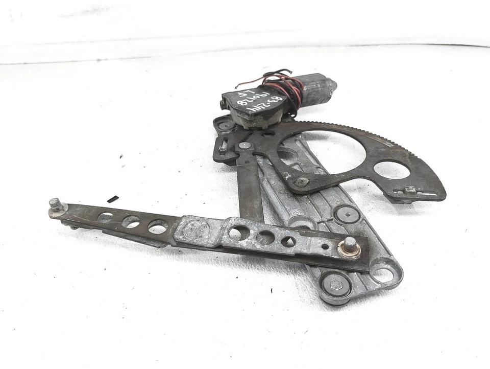 Volvo 244 1983 puerta del conductor delantero ventana eléctrica motor regulador 12551750 Foto 2 de 4