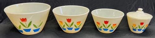 VTG Ivory Milk Glass Fire King Tulip Stacking Mixing Bowl Set