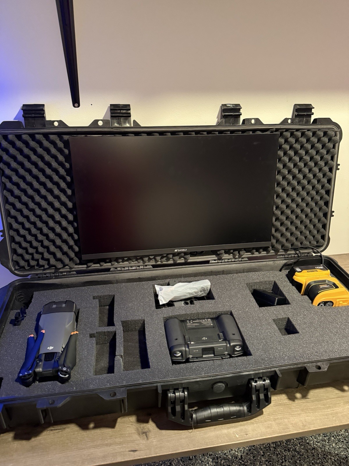 DJI drone case with monitor-image