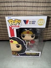Funko Pop! DC Universe - WW - Wonder Woman Classic with Cape #433