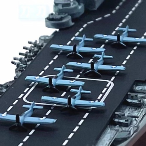 6pcs 1cm 1/1000 US Aircraft Carrier (F4F) Plane Model Collection Display w - Bild 11 von 12