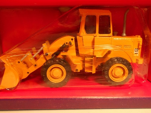 Modelo Gescha Midi (tipo 288) - 1:50 - Caterpillar - CAT 920 Wheel Loader - Nuevo en caja - Imagen 2 de 4