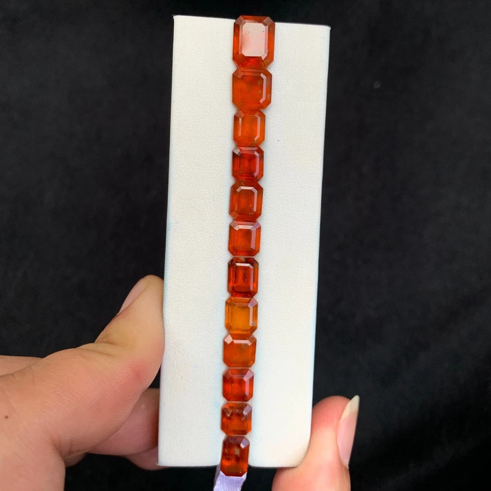 35 Ct's Gorgeous Natural Red Hessonite Garnet, Emerald Cut Hessonite, Red Garnet - Image 3 of 4