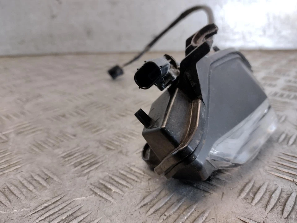 2020 YAMAHA YZF R1 Left SIde Light Day Time Running Light - Image 4 of 4