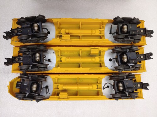 Lionel 50th Annv. Set 1464W 2023 UP Yellow AA 2481 82 83 Pass Cars in 3 Box - Picture 5 of 20