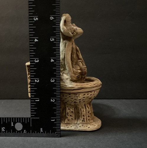 Vintage Trinket/Votive Holder Cheeky Monkey On Toilet Figurine Signed Ricardo - Picture 12 of 12