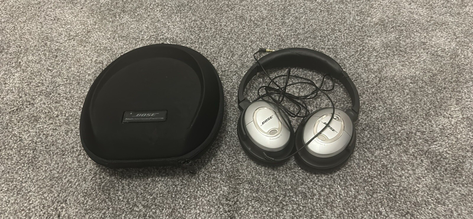 Bose Quitecomfort headphones-image