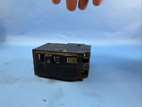 Square D QOB230 Circuit Breaker 120/240V 30A 2P 10,000Aic QOB Bolt-On (AA5) - Picture 5 of 7