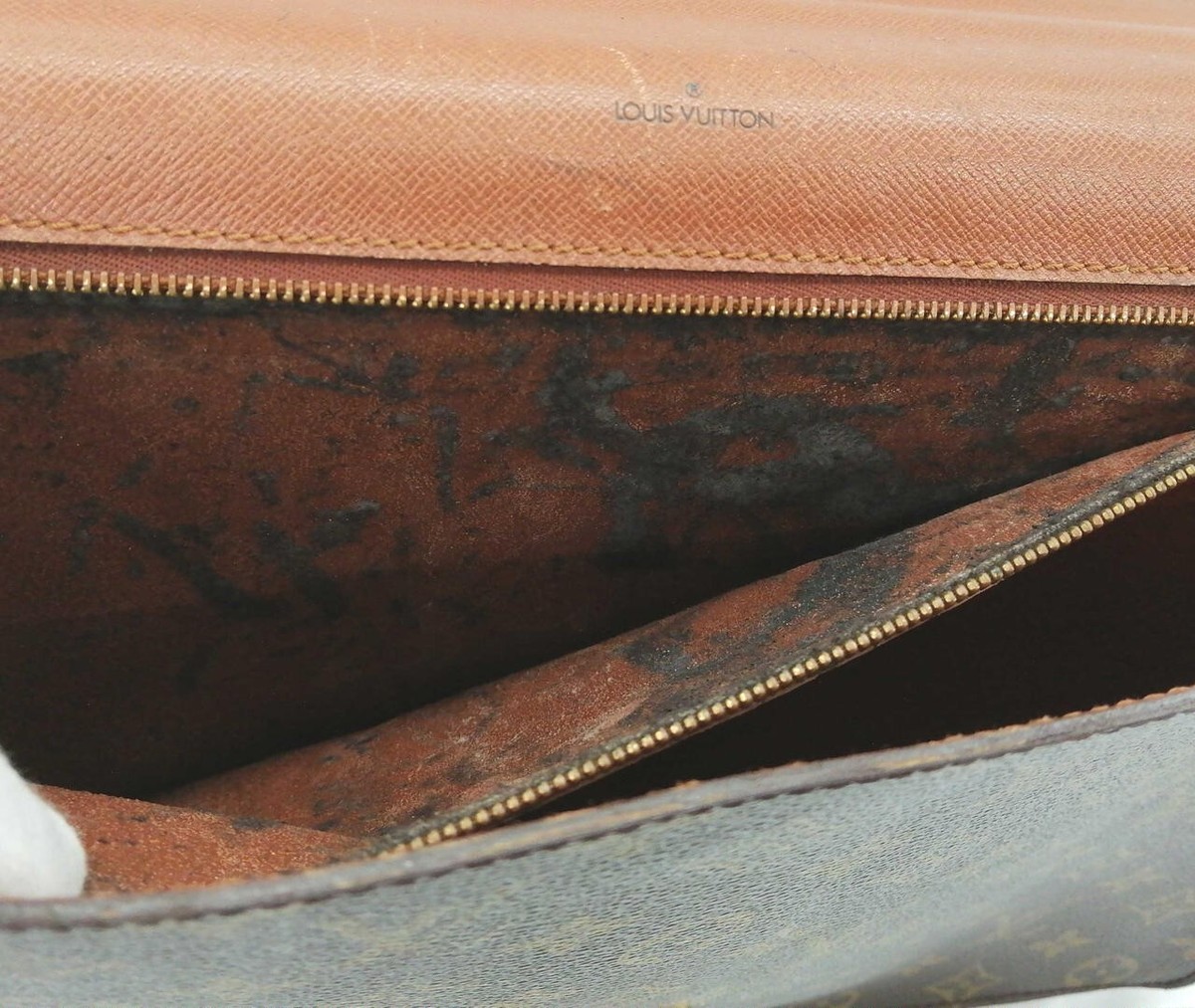 Authentic Louis Vuitton Monogram Serviette Conseiller Briefcase Authentic Louis Vuitton Monogram Serviette Conseiller Briefcase