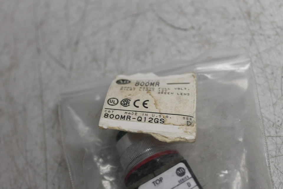Allen-Bradley 800MR-Q12GS Serie D. 22,5 mm Voltaje Completo 12 Voltios Luz Verde Foto 2 de 4