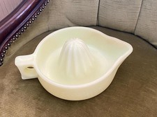 Vintage glass sunkist 1920’s 1930’s yellow uranium lemon fruit juicer reemer