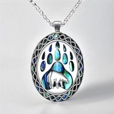 Polar Bear Oval Necklace Jewelry Vintage Silvery Nature Animal Pendant