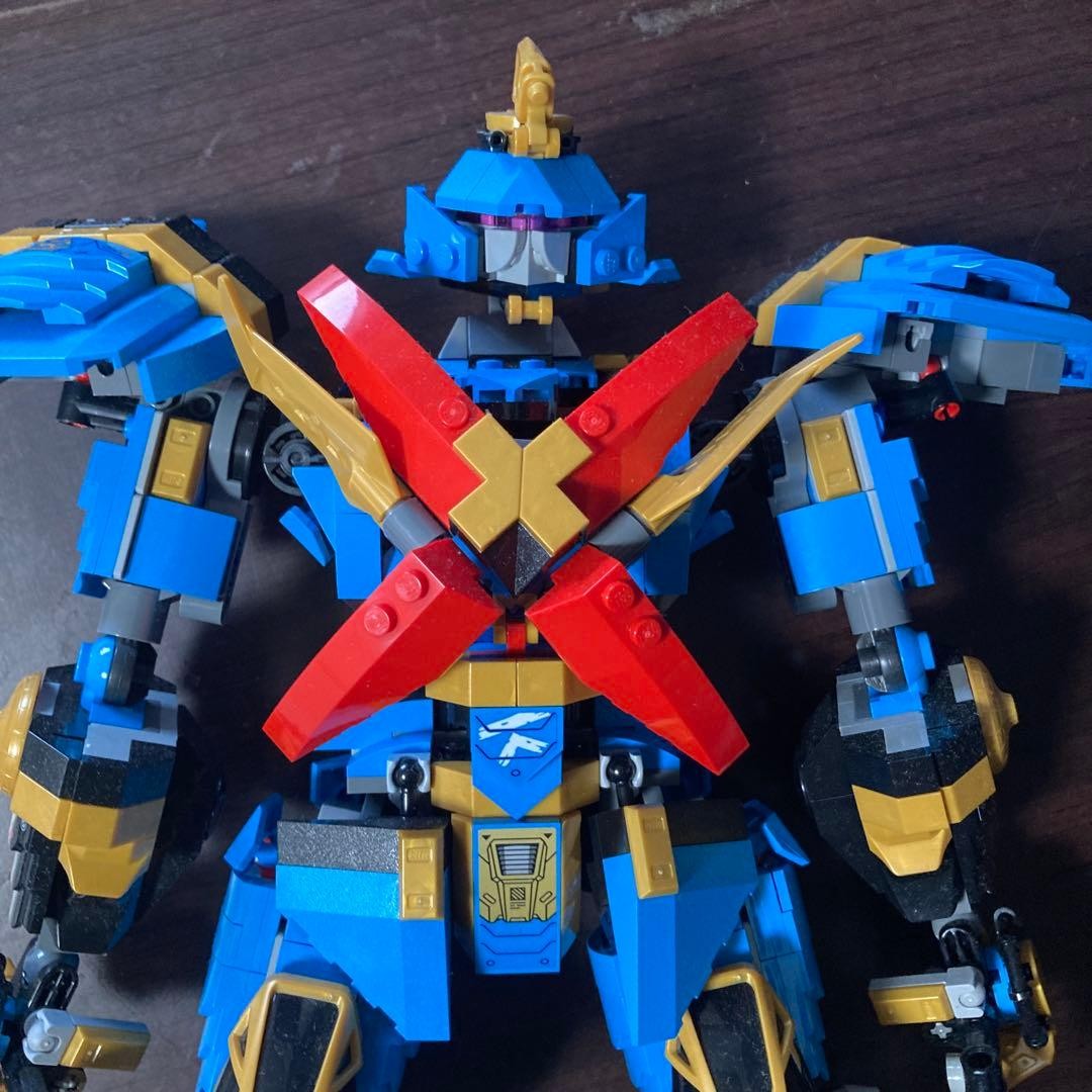 LEGO NINJAGO Nya's Samurai X MECH 71775 Blue Red Gold Robot Figure