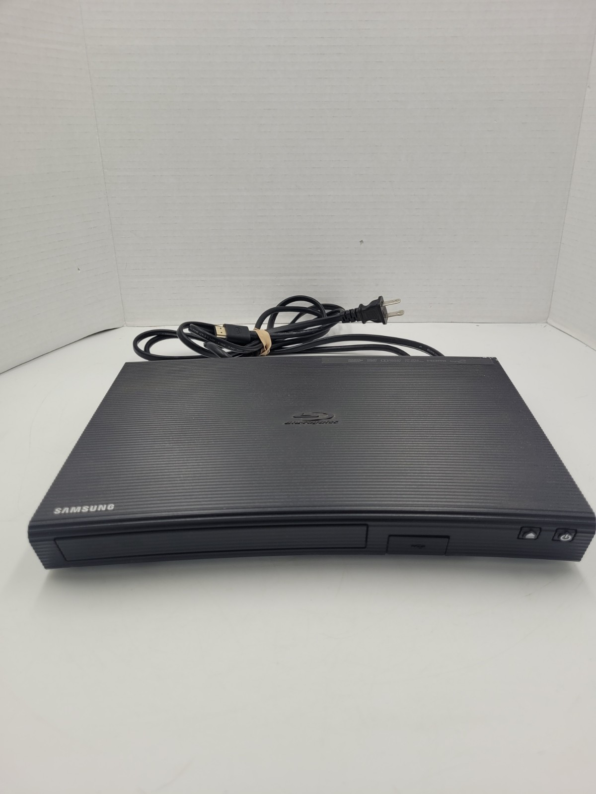 Samsung BD-J5100 Blu-ray DVD Player Wi-Fi Streaming 1080P w/ HDMI No Remote