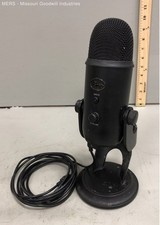 Blue Yeti USB Condenser Microphone Black with Desktop Stand and Cable