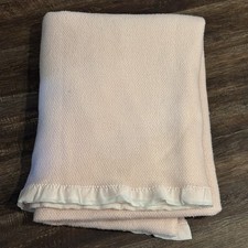 Blanket Vintage Light Pink Waffle Weave Acrylic Satin Trim 83 x63