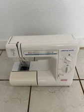 Janome S-3015 Working Sewing Machine With Cover. No Power Cable , No Pedal (B)
