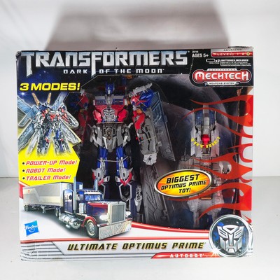Transformers Dark of the Moon Ultimate Optimus Prime Figure Hasbro 28748 NEW