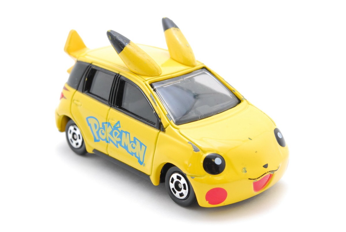 EXC+++++ TOMY TOMICA PIKACHU CAR Made in 2005 Pokemon from Japan