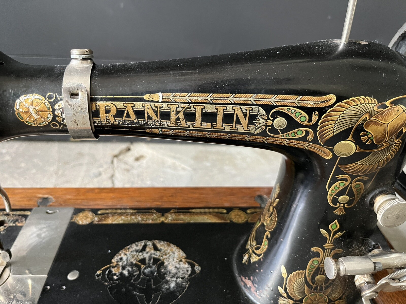 Antique Franklin Treadle Sewing Stitching Machine c. 1917 Old Vintage